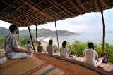 Morning Yoga Session im SwaSwara mit Blick auf den Om Beach