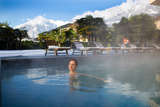 Hotel Therme Meran - Sonniger Pool im Winter
