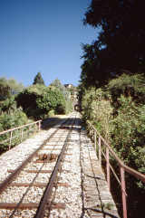 Gleise der Standseilbahn am Monte Bre von Hihawai