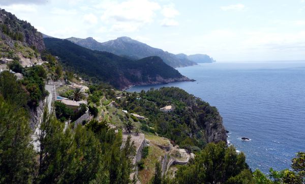 Aussicht vom Torre del Verger: Die Nordwestküste Mallorcas von Hihawai - Klick fr Bildrechte