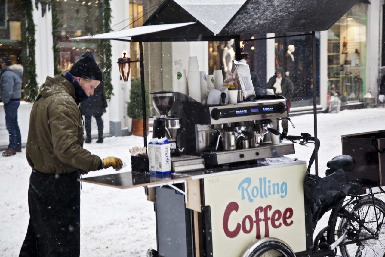 Rollender Kaffeerkäufer