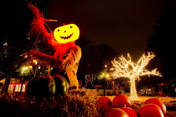 Kürbismann an Halloween im Tivoli