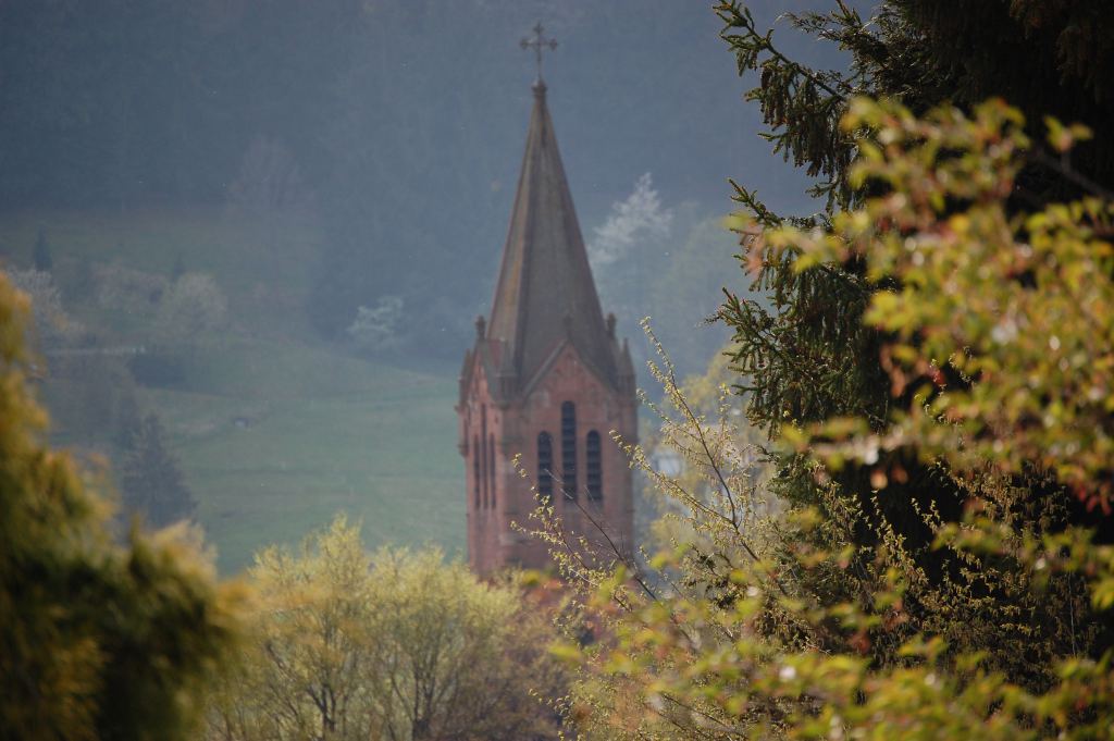 Kirchturm von Mitteltal