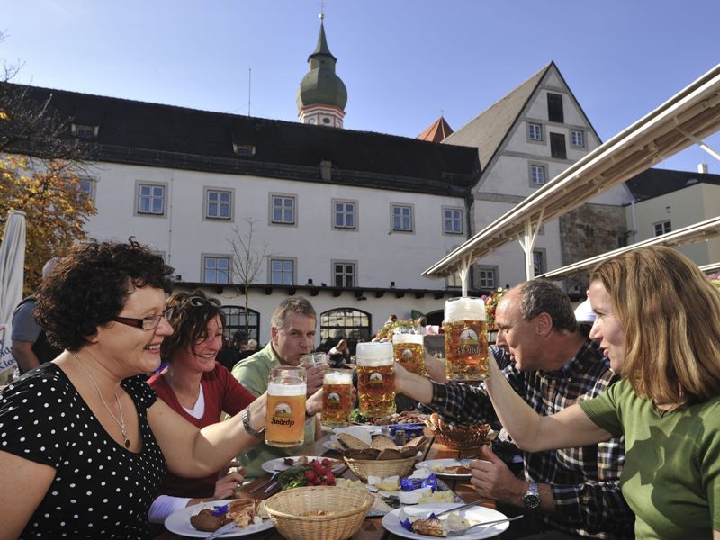 Im Biergarten des Kloster Andechs