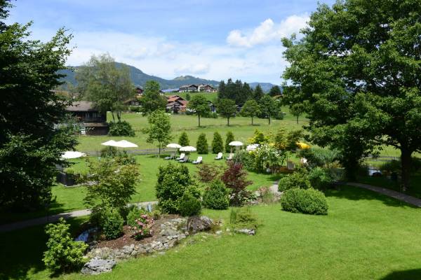 Hotel Rosenstock: Liegewiese inmitten der Natur