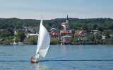 Segelyacht vor Starnberg von Tourismusverband Starnberger Fünf-Seen-Land c/o Kunz &Partner PR