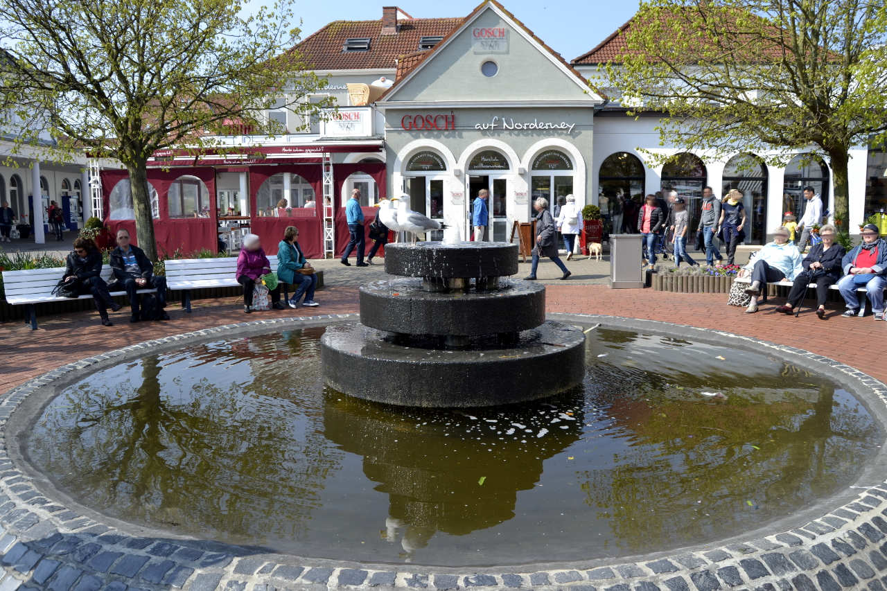 Treffpunkt: Brunnen am Kurplatz Norderney