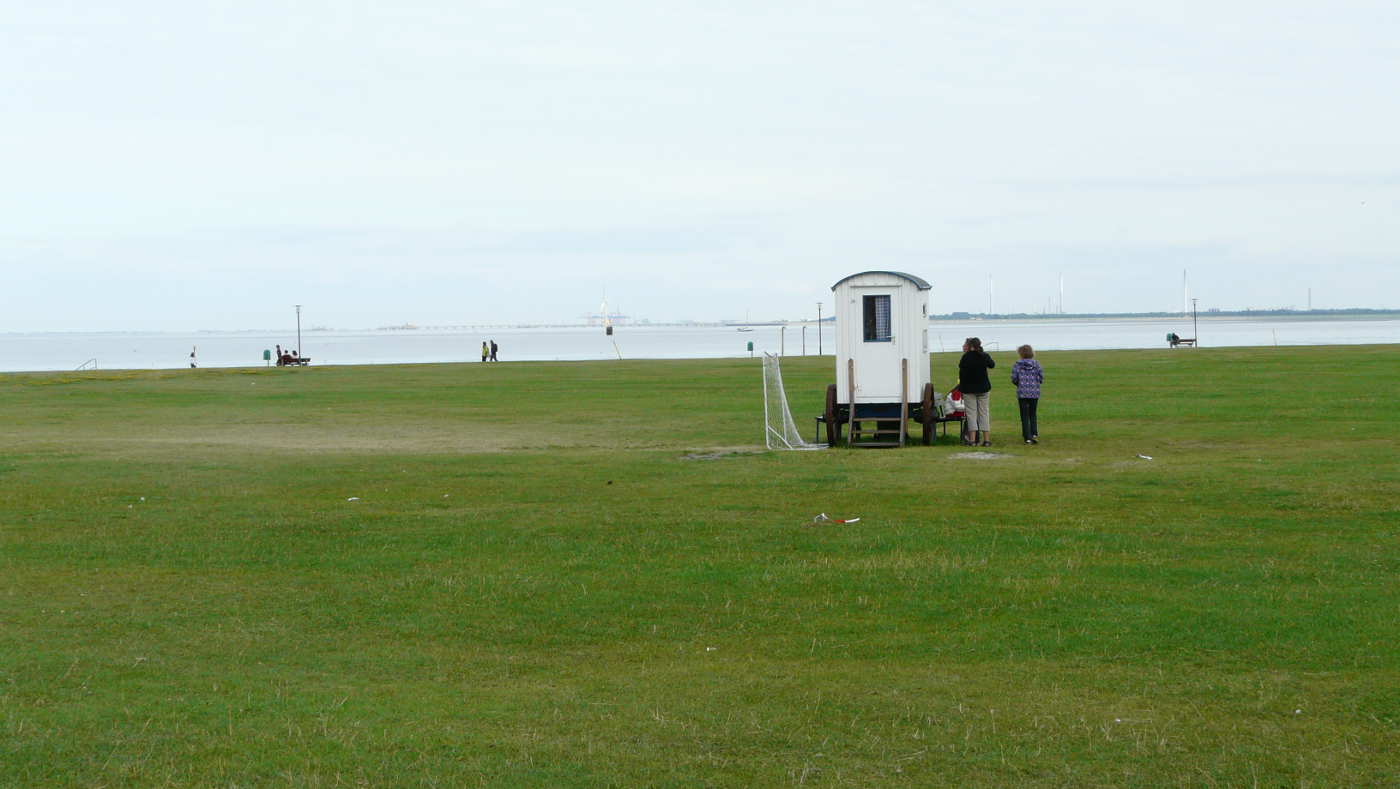 Umkleidewagen am Strand von Schillig