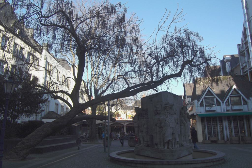 Ostermannplatz mit Ostermannbrunnen