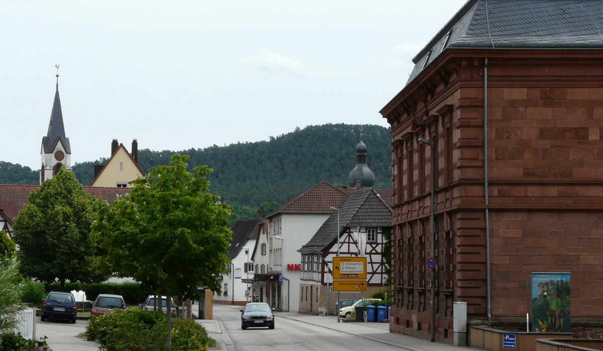 Hauptstraße in Dahn