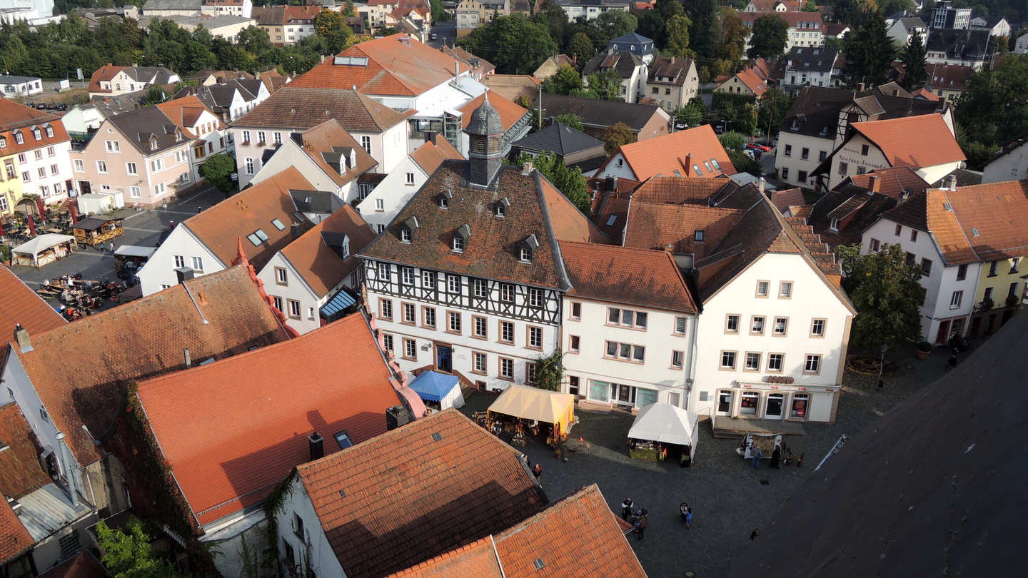 Luftaufnahme des alten Rathauses