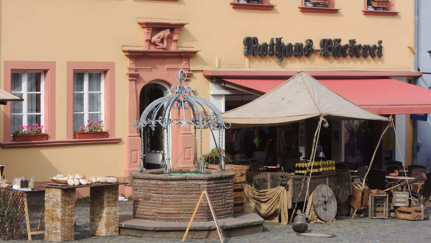 Rathausbrunnen und Rathausbäckerei Ottweiler