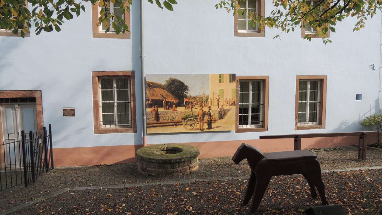 Hof des saarländischen Schulmuseums in Ottweiler