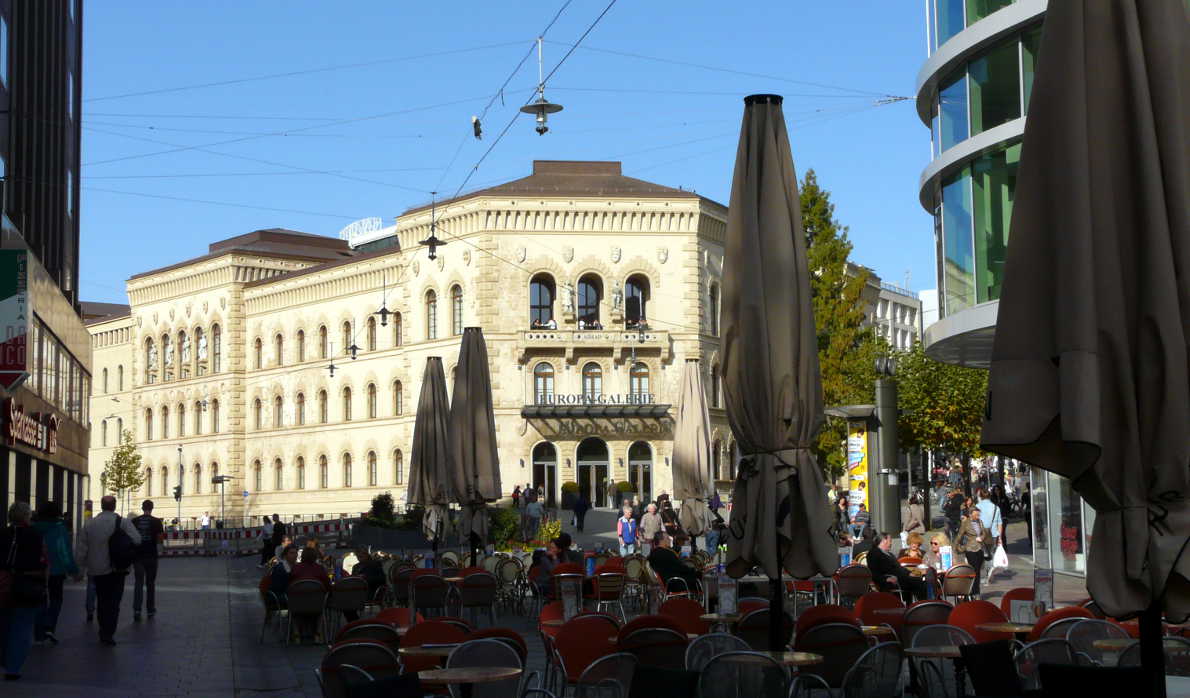 Früher Bergwerksdirektion - Heute Shoppingcenter Europa - Galerie