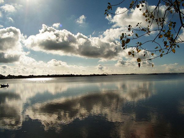 Fehmarn: Blick von Orth auf die Fehmarnsundbrücke