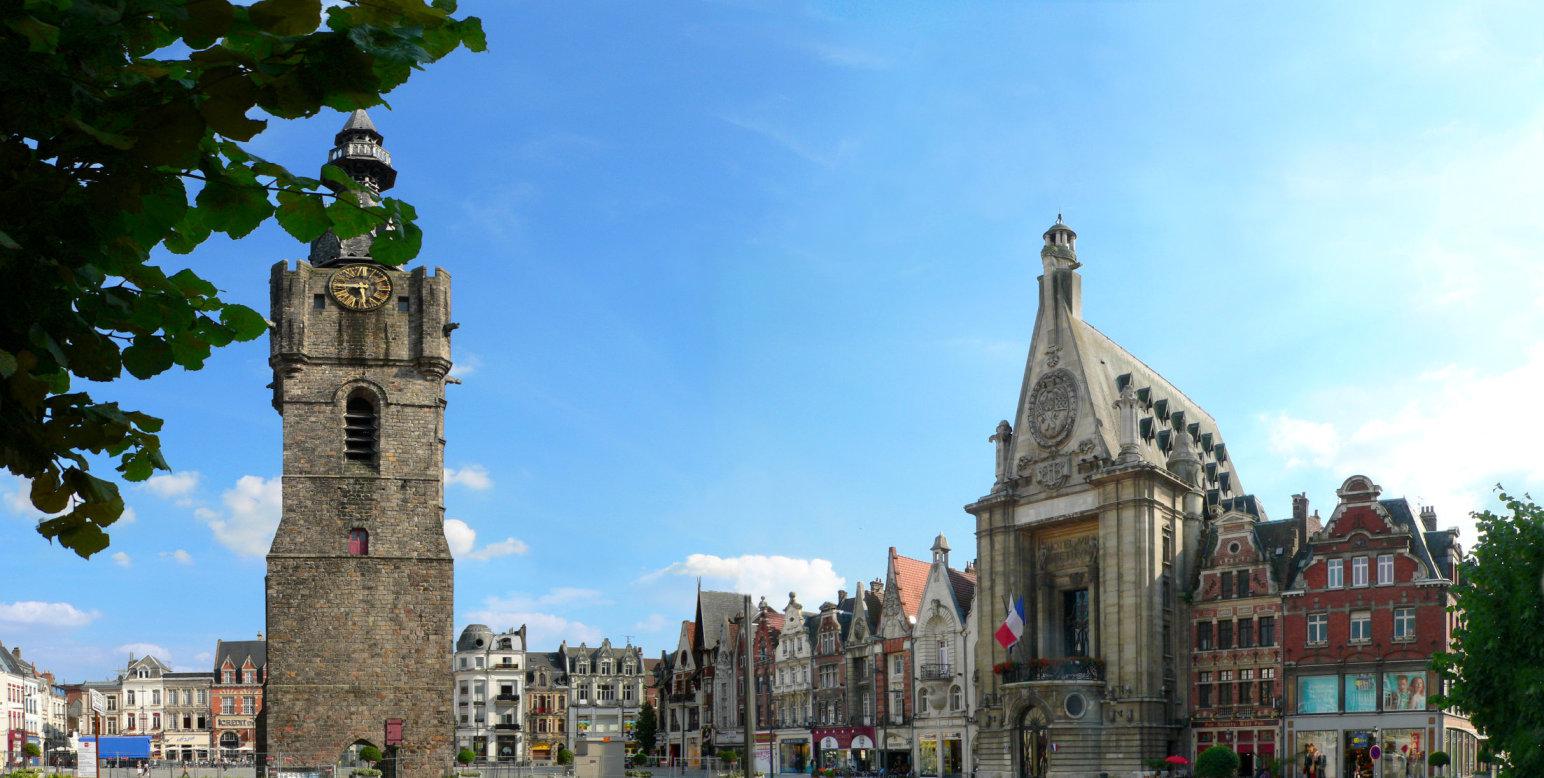 Grand Place de Béthune (Pas de Calais) en juillet 2007