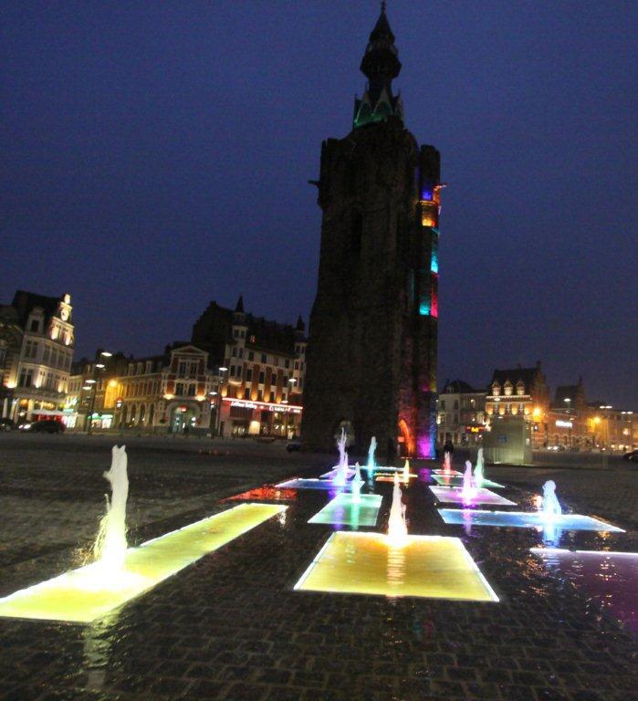 Brunnen von Kijn de Koning im Rahmen der regionalen Kulturhauptstadt Béthune 