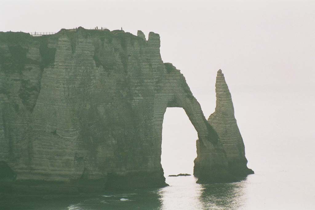 Porte d' Aval