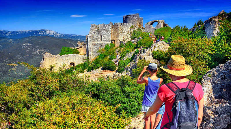 die Burg Peyrepertuse von G. Deschamps - CRT Occitanie via Ducasse Schetter PR