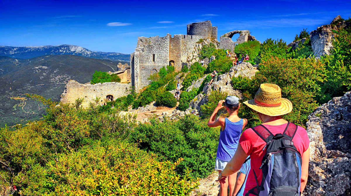 Bild aus : die Burg Peyrepertuse