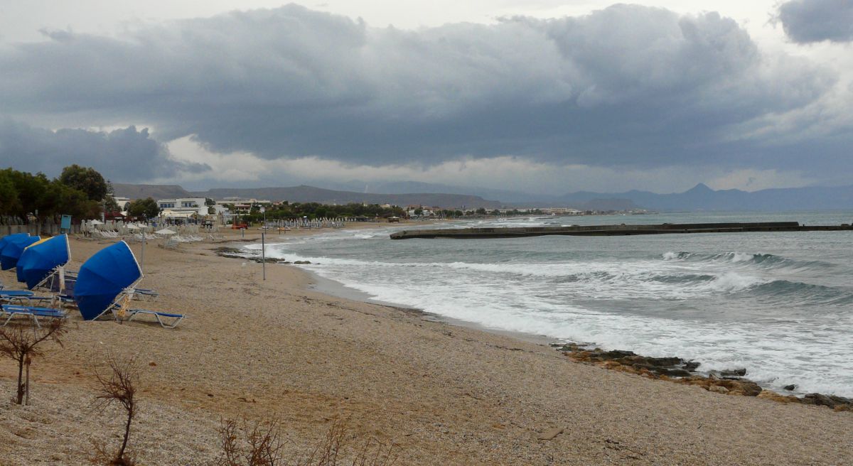 Strand beim Hotel Serita Beach (Saisonende) 