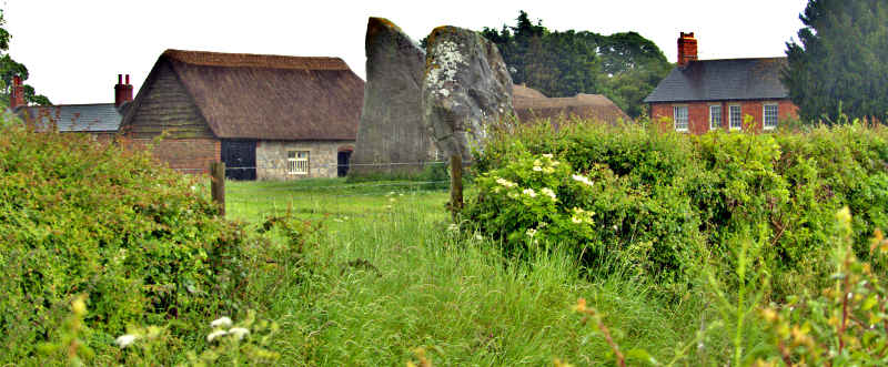 Die 2 größten Steine in Avebury