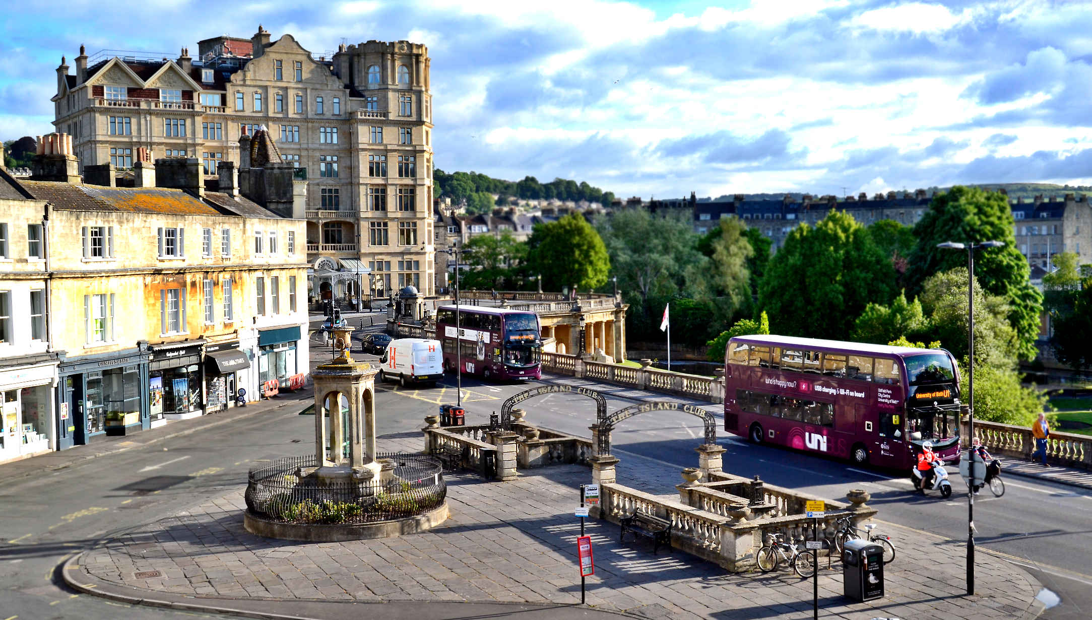 The mineral Water Fountain und Parade Gardens