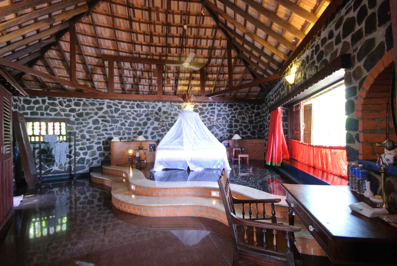 Schlafzimmer in der Sidharta Villa des Somatheeram Ayurvedic Health Resort