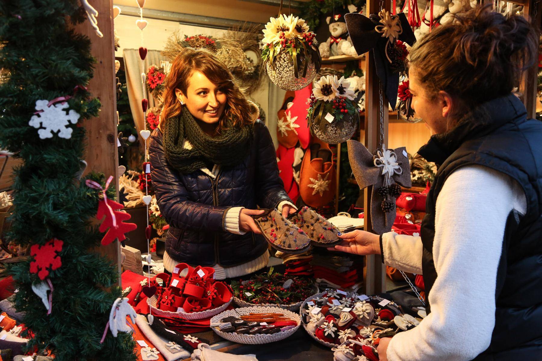 Weihnachtsmarkt in Aosta