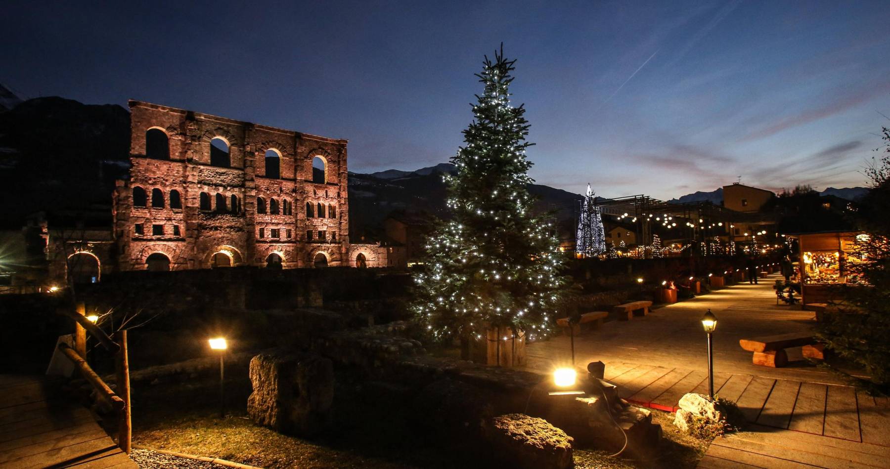 Weihnachtsmarkt in Aosta