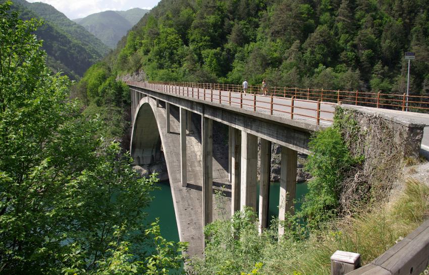 Nördliche Brücke über den Lago di Valvestino, Blick von Südosten