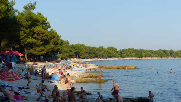 Der öffentliche Strand von Rovinj