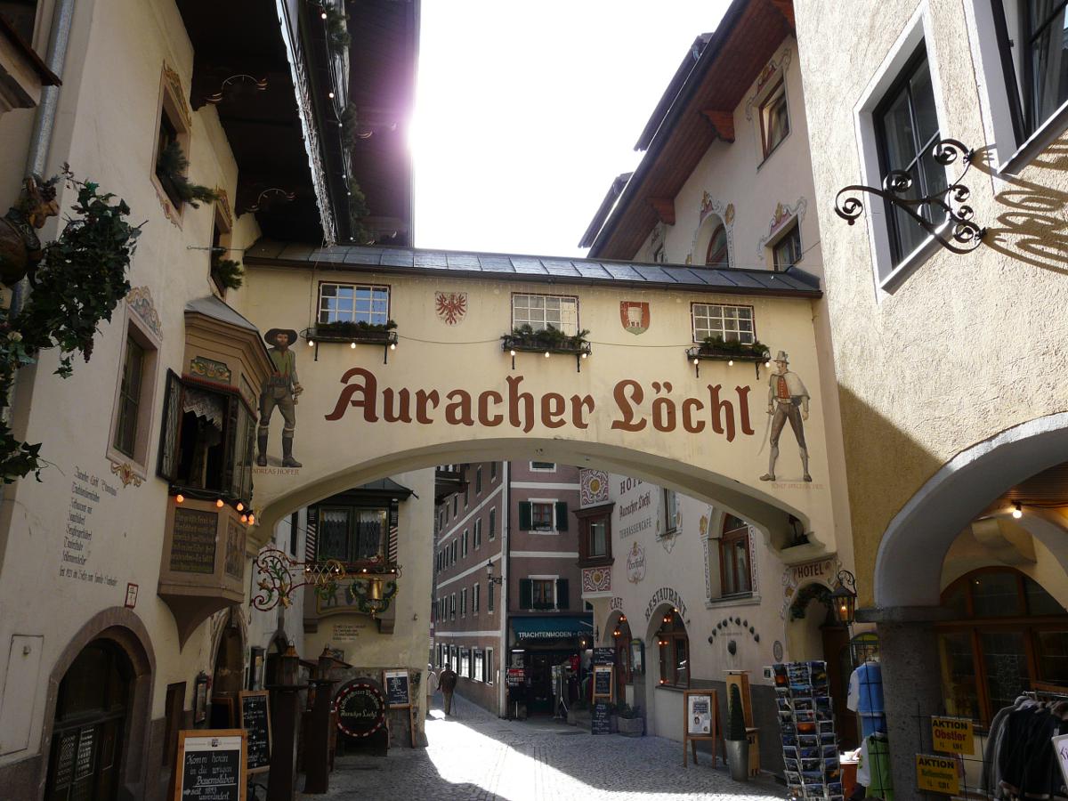 Römerhofgasse: Auracher Löchl