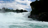 Ganz nah am Rheinfall auf der Aussichtsplattform von Hihawai