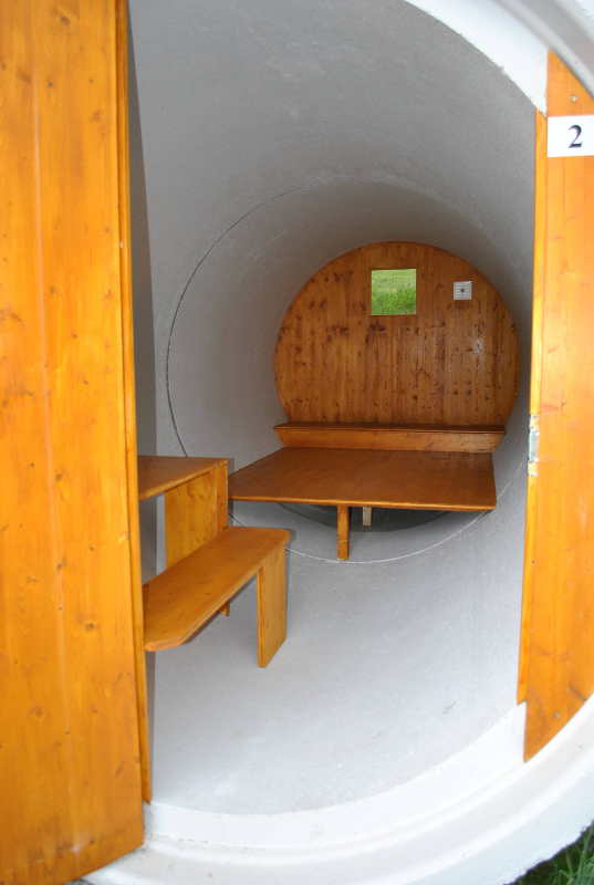 Inneneinrichtung: Zimmer in der Betonröhre