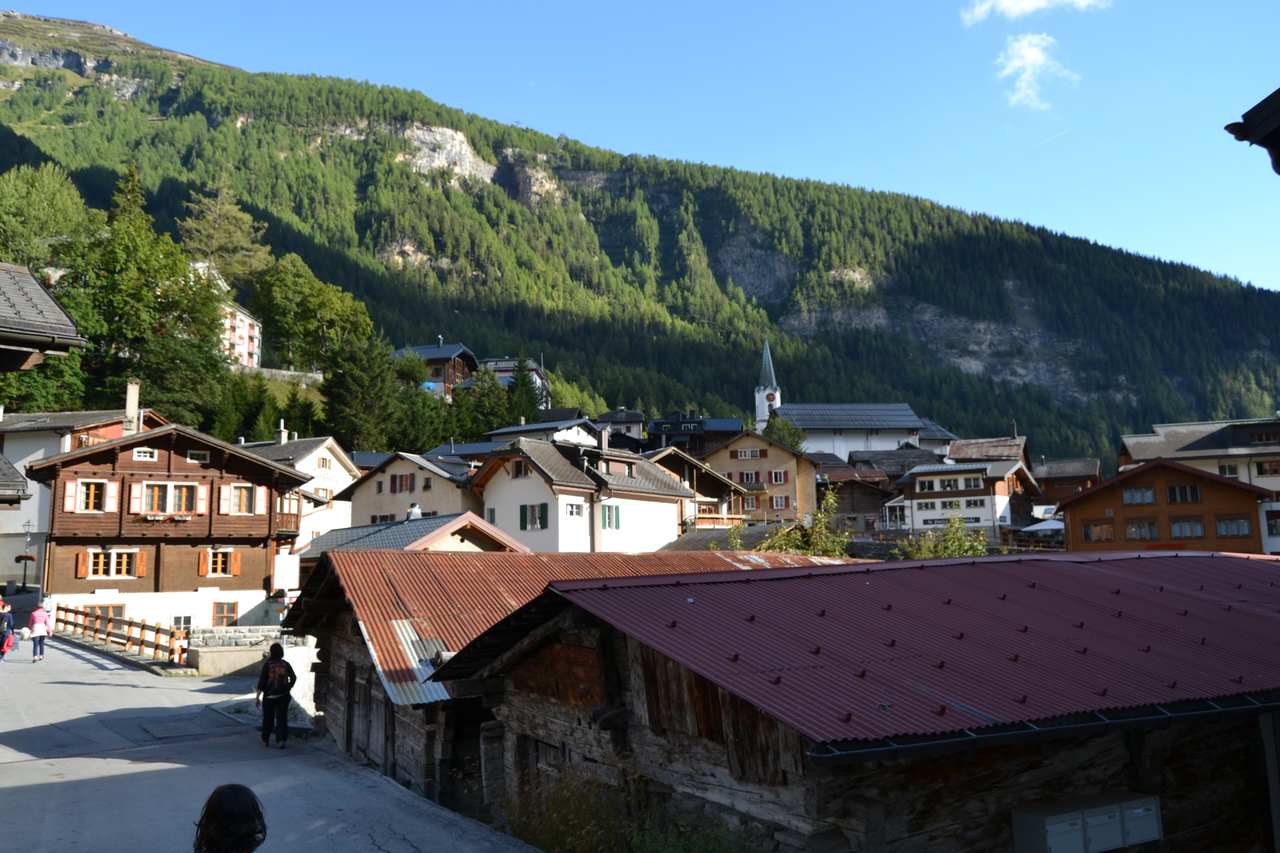 Alte Häuser - mittlerweile mit Wellblechdach