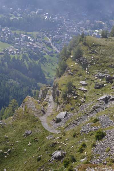 Leukerbad vor dem Schafabzug über den Gemmiweg