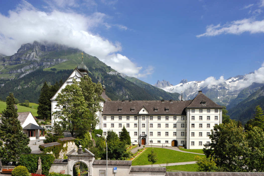 Das Benediktinerkloster Engelberg, gegründet 1120