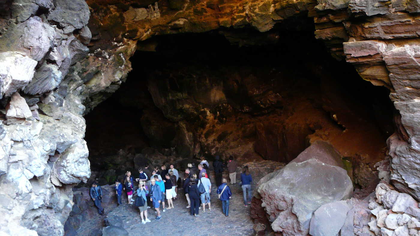 Eingang zu den Cuevas de los Verdes