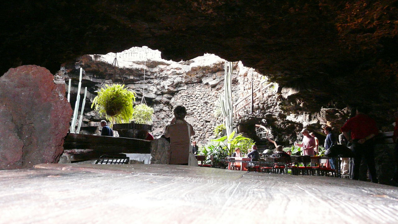 Jameos del Agua hinterer Teil: Die Bar