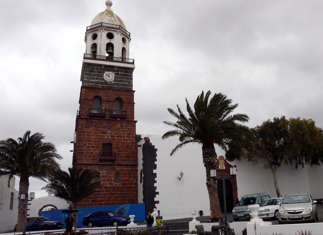 Kirche Nuestra Señora de Guadalupe im Morgennebel