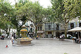 Plaça Constitució  Brunnen