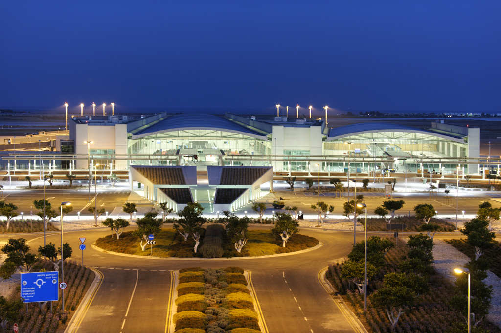 Der internationale Flughafen von Larnaca